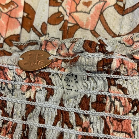 Free People top - Picture 4 of 5